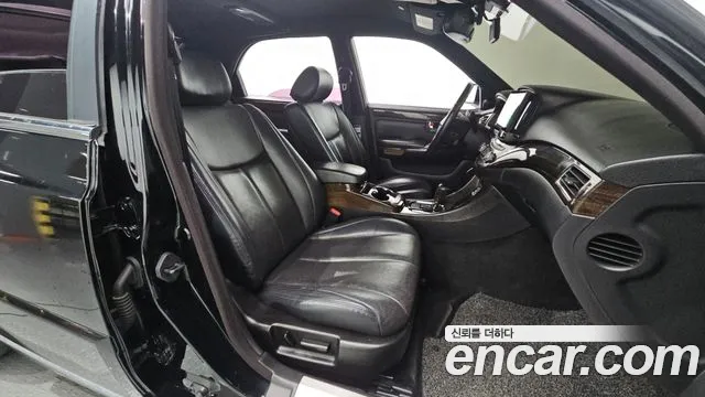 KG_Mobility_Ssangyong Chairman 2011 thumb 11