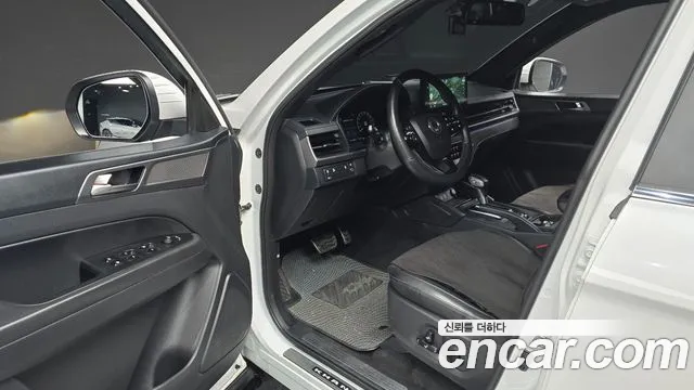 KG_Mobility_Ssangyong Rexton 2023 thumb 10