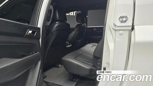 KG_Mobility_Ssangyong Rexton 2023 thumb 11