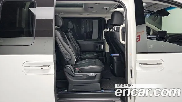 Hyundai Staria 2022 thumb 12