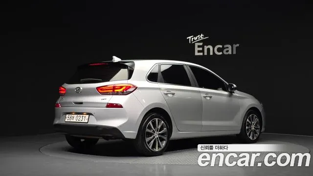 Hyundai i30 2016 thumb 2