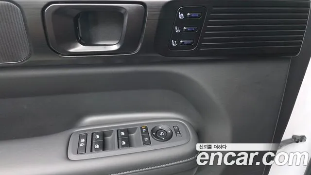 Hyundai Santa Fe 2024 thumb 11