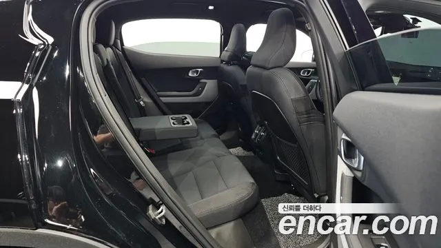 Polestar 2 2022 thumb 11