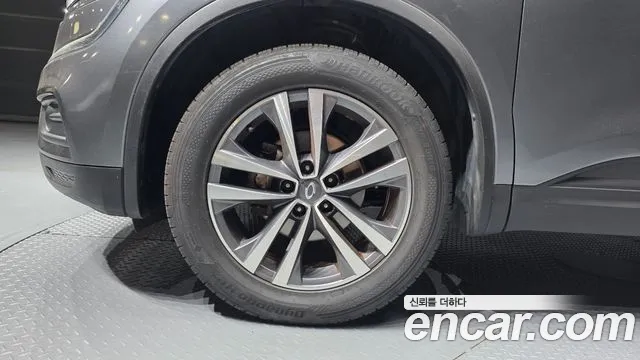 Renault-KoreaSamsung Koleos 2018 thumb 5
