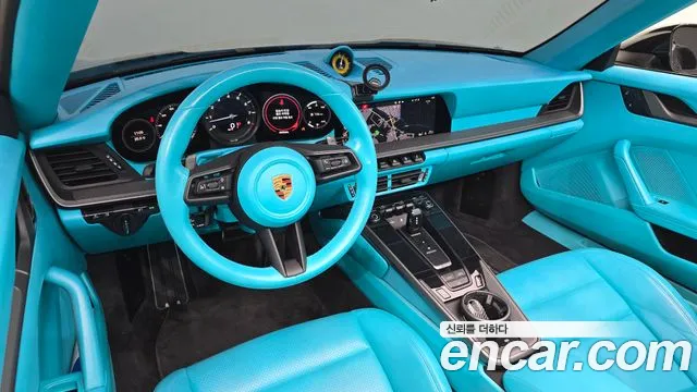 Porsche 911 2020 thumb 7