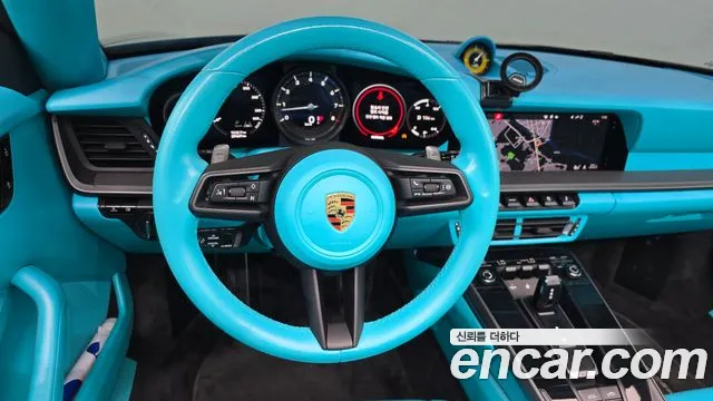 Porsche 911 2020 thumb 12