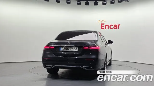 Mercedes-Benz E-Класс 2021 thumb 4