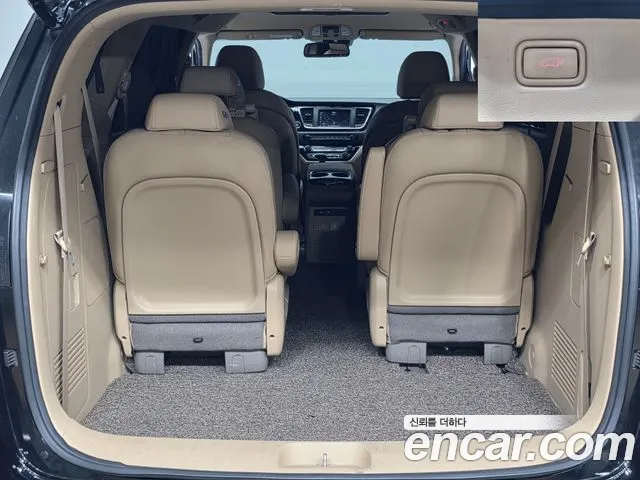Kia Carnival 2018 thumb 7