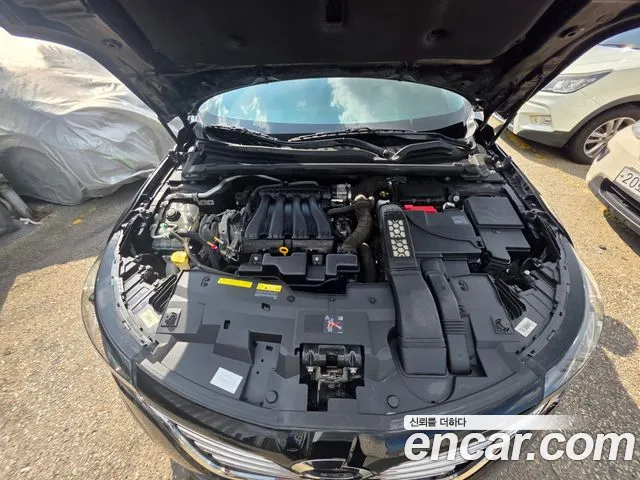 Renault-KoreaSamsung Megane 2018 thumb 6