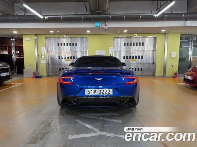 Astonmartin Vanquish 2015 thumb 4