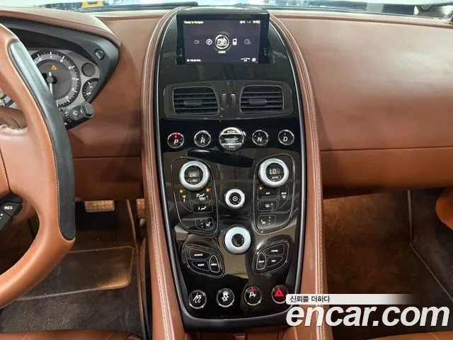 Astonmartin Vanquish 2015 thumb 9