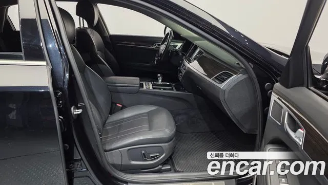 Genesis G80 2019 thumb 11