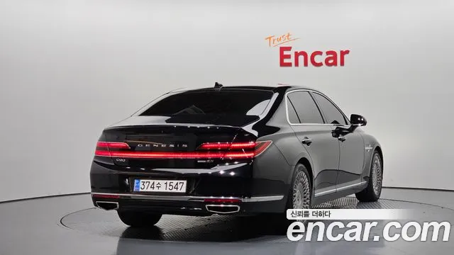 Genesis G90 2019 thumb 2