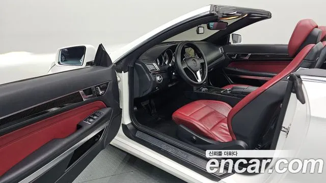 Mercedes-Benz E-Класс 2016 thumb 10