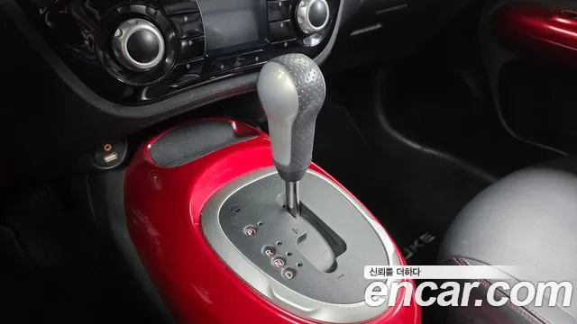 Nissan Juke 2016 thumb 8