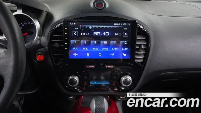 Nissan Juke 2016 thumb 12