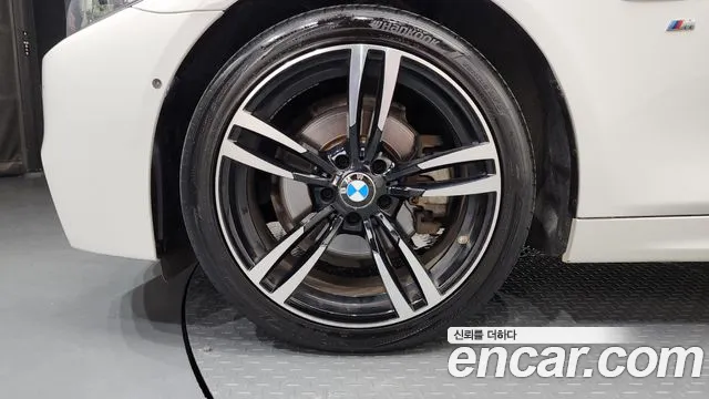 BMW 5-Series 2015 thumb 5