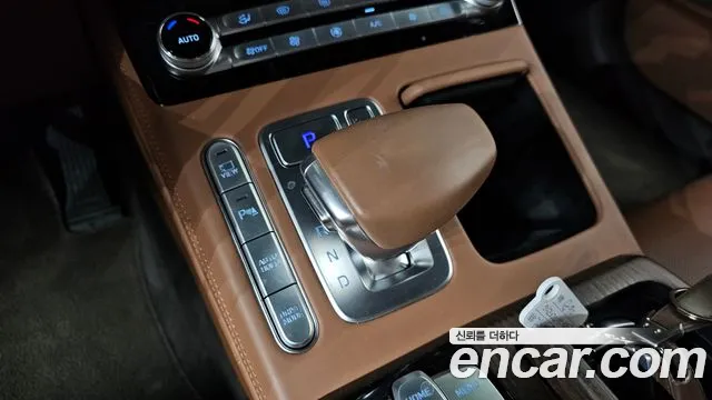 Genesis G90 2020 thumb 9