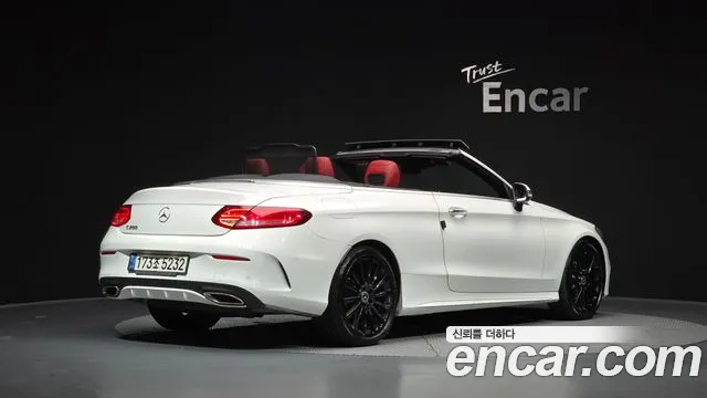 Mercedes-Benz C-Класс 2017 thumb 2