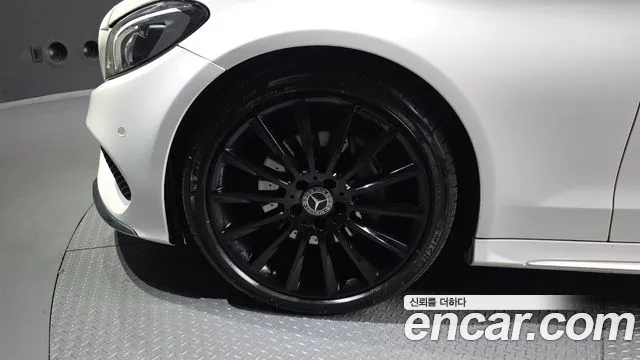 Mercedes-Benz C-Класс 2017 thumb 5