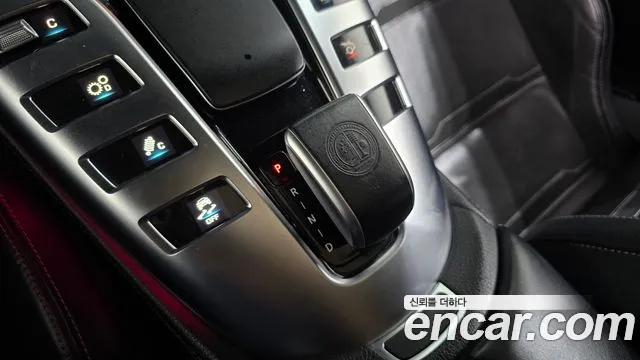 Mercedes-Benz AMG GT 2021 thumb 9