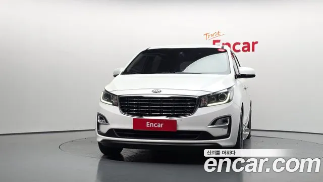 Kia Carnival 2019 thumb 3