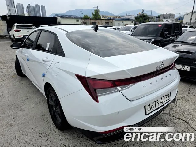 Hyundai Avante 2022 thumb 6