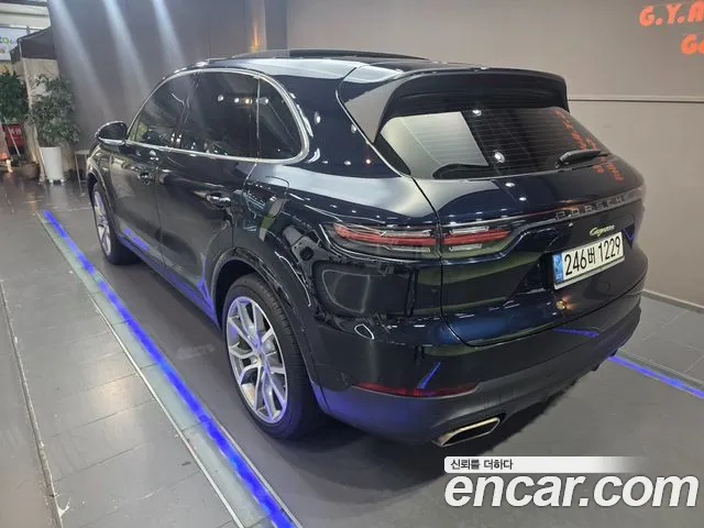 Porsche Cayenne 2020 thumb 2
