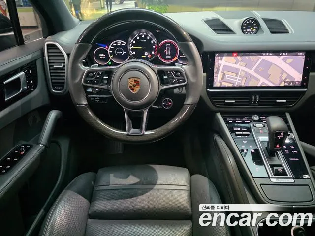 Porsche Cayenne 2020 thumb 7