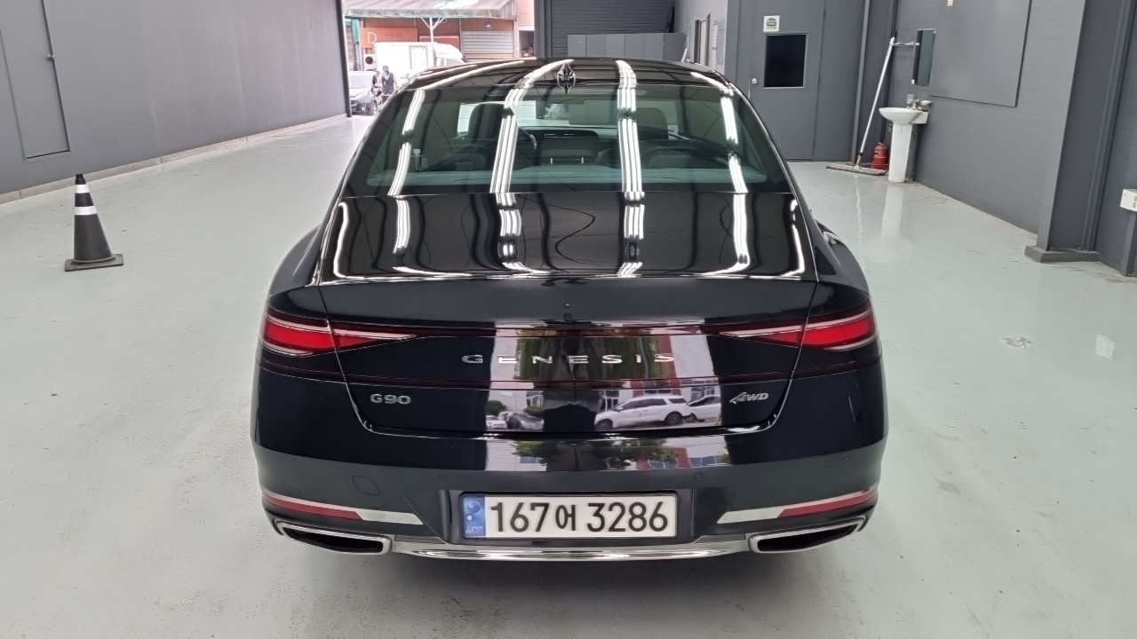 Genesis G90 2022 thumb 4