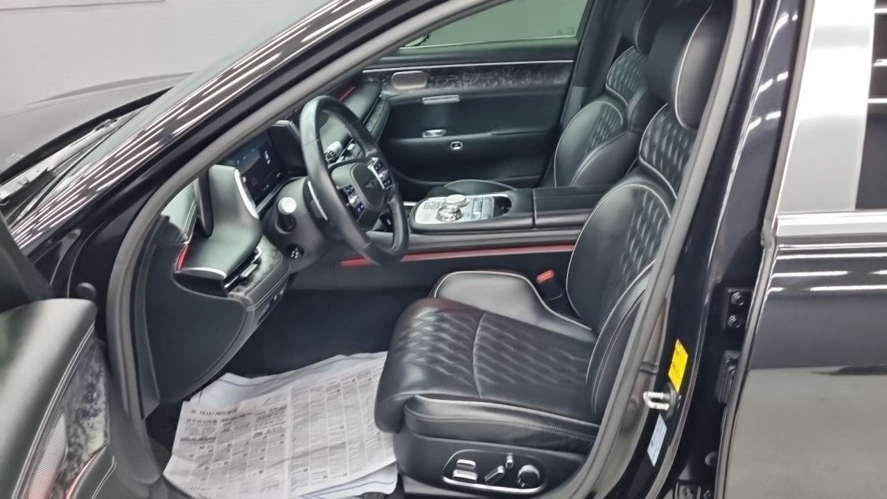 Genesis G90 2022 thumb 10