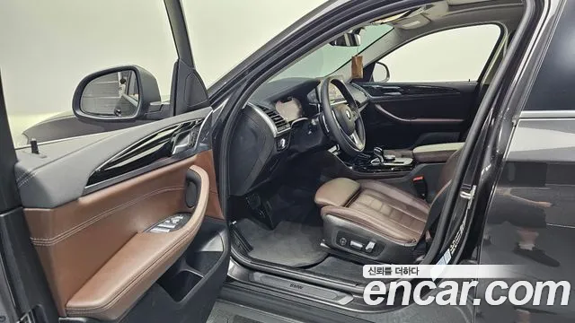 BMW X4 2023 thumb 10