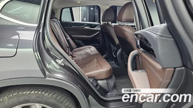 BMW X4 2023 thumb 12