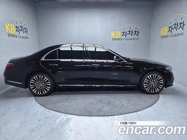 Mercedes-Benz S-Класс 2023 thumb 3