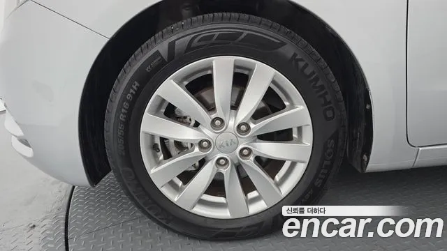 Kia K3 2013 thumb 5