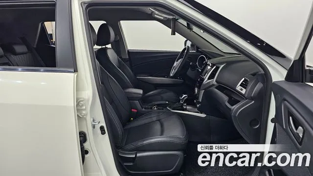 KG_Mobility_Ssangyong TIBOLI 2019 thumb 11