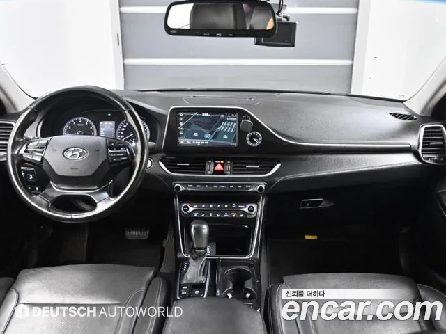 Hyundai Grandeur 2017 thumb 12