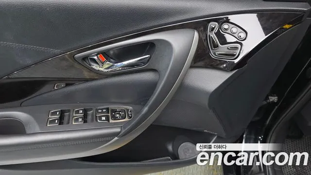 Hyundai Grandeur 2013 thumb 11