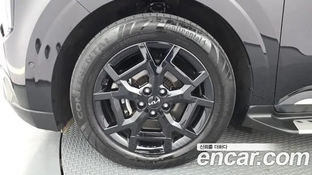 Kia Carnival 2024 thumb 5