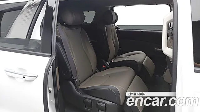 Kia Carnival 2024 thumb 7