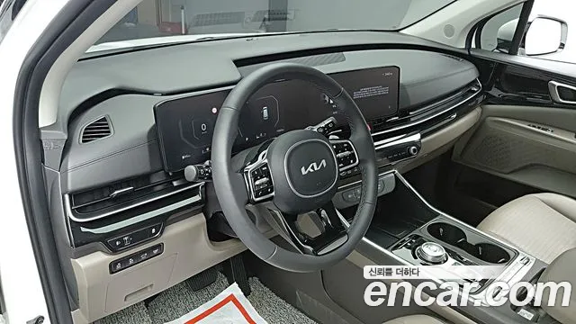 Kia Carnival 2024 thumb 9