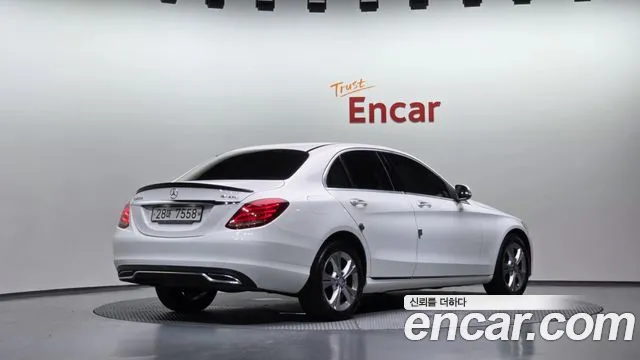 Mercedes-Benz C-Класс 2017 thumb 2