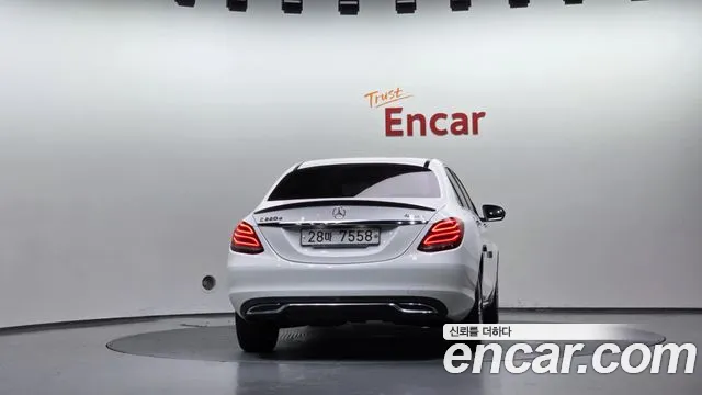 Mercedes-Benz C-Класс 2017 thumb 4