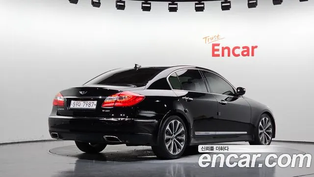 Hyundai Genesis 2013 thumb 2