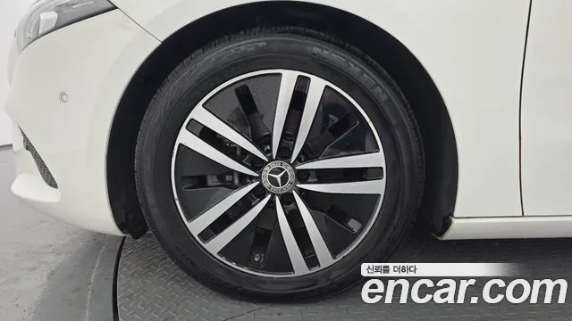 Mercedes-Benz A-Класс 2021 thumb 5