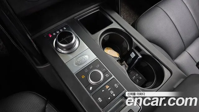 Land Rover Discovery 2019 thumb 9