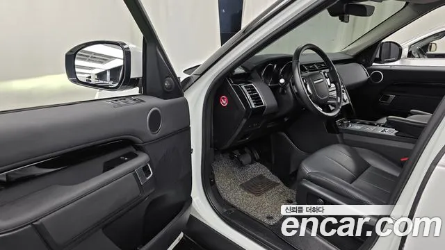 Land Rover Discovery 2019 thumb 10