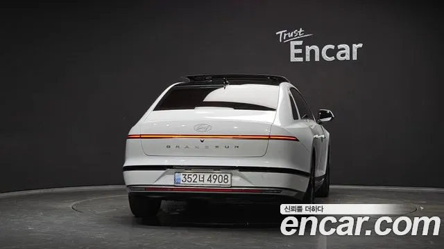 Hyundai Grandeur 2023 thumb 4