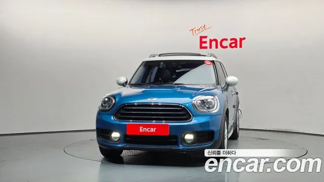MINI Countryman 2017 thumb 3