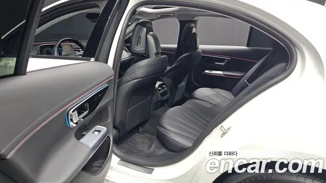 Mercedes-Benz E-Класс 2025 thumb 12